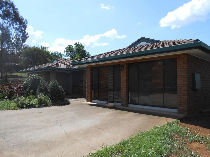 7 Herden Road TAMWORTH 1
