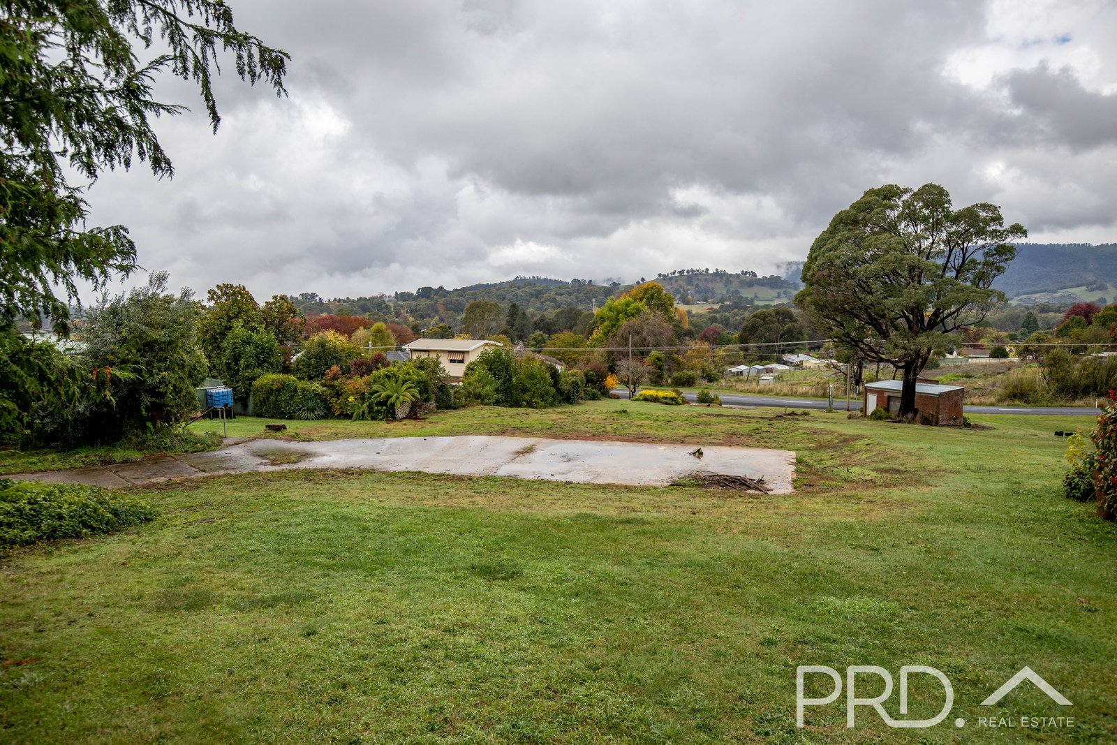7 Hickory Lane BATLOW 6