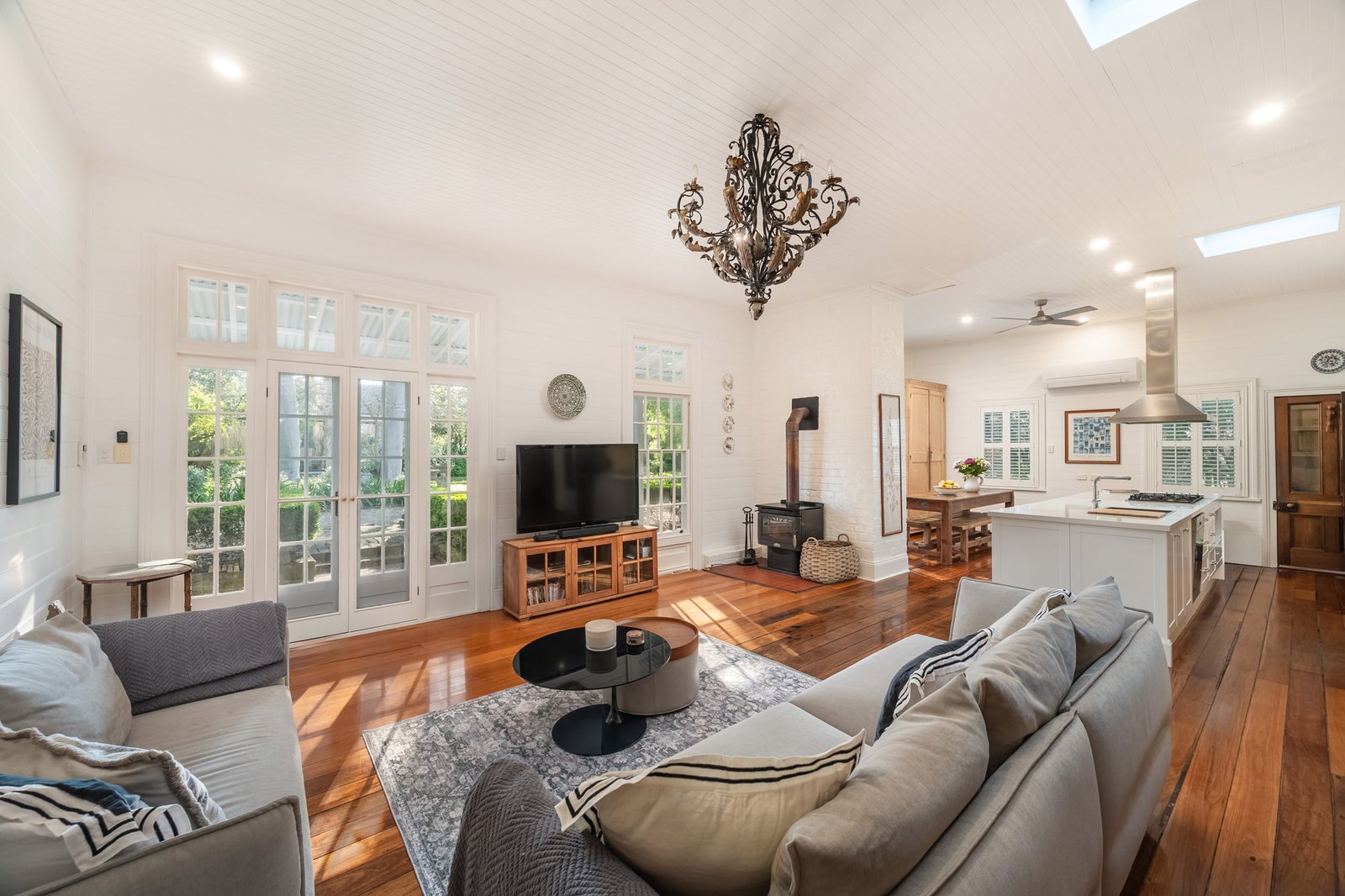 7 High Street MORPETH 11