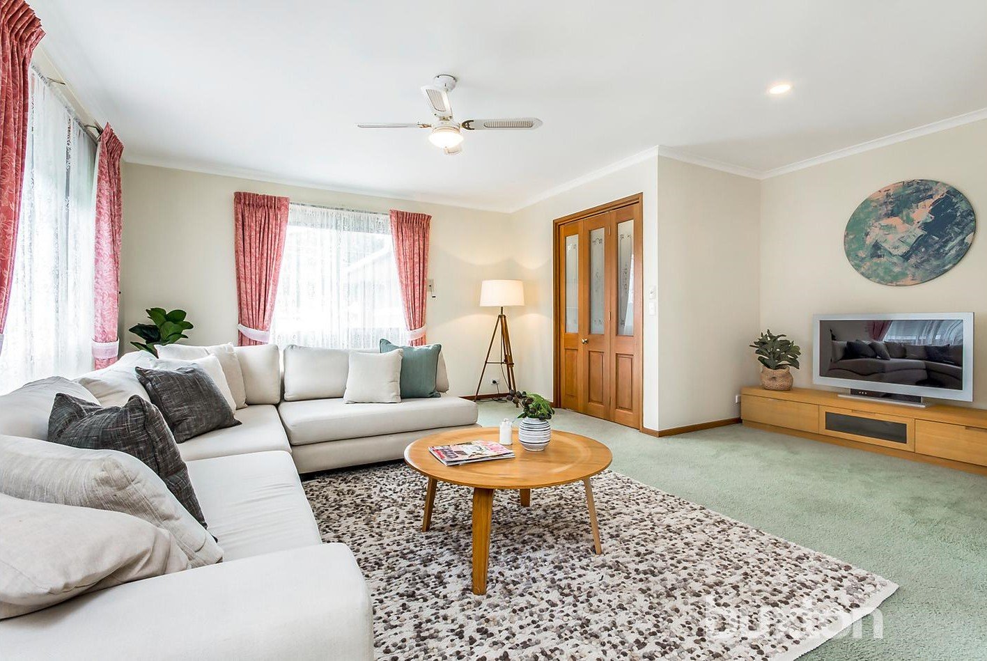 Gallery: 7 Hillside Court