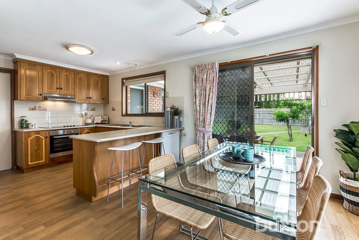 Gallery: 7 Hillside Court