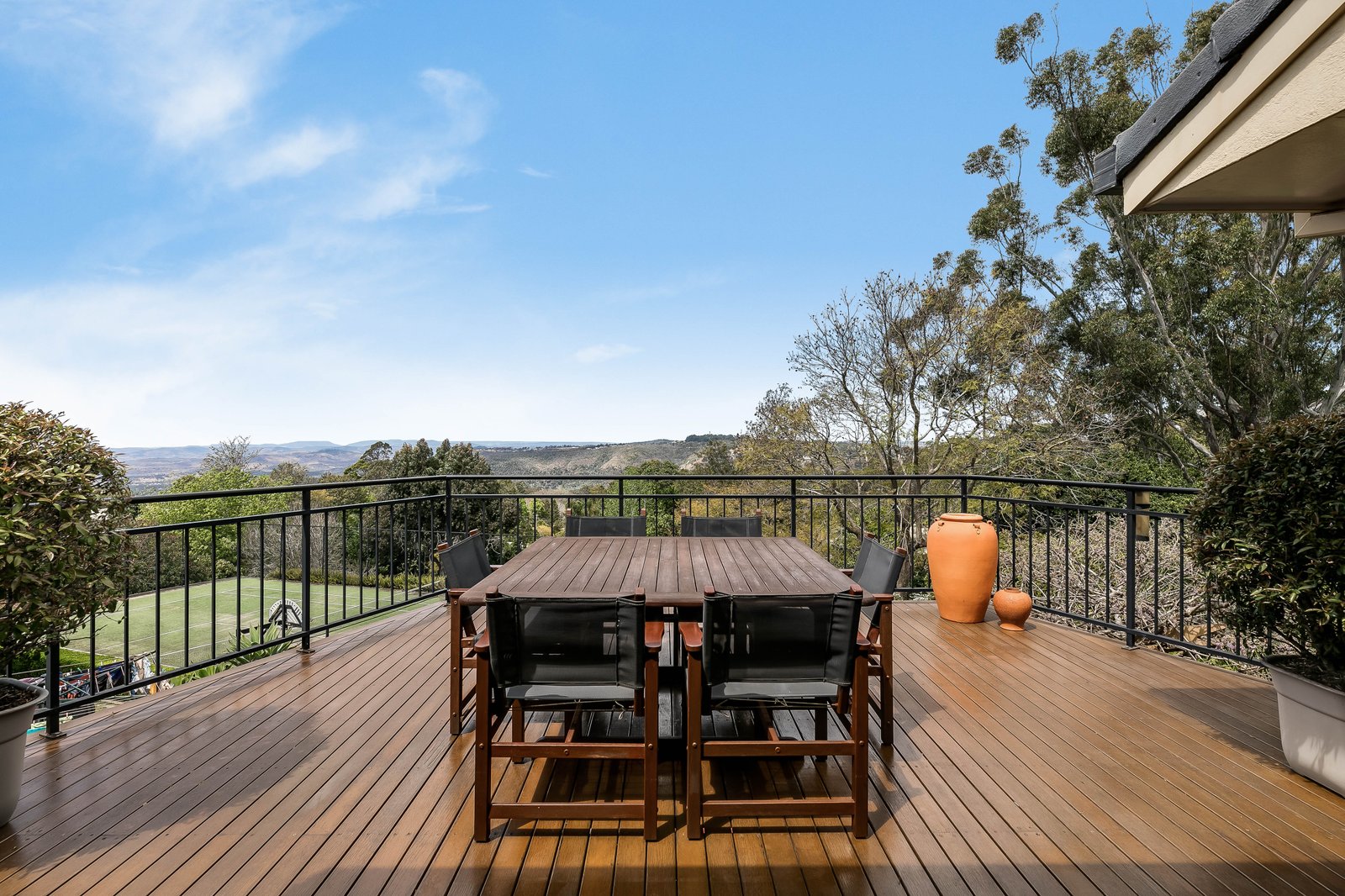 7 Hilltop Crescent, Blue Mountain Heights QLD 4350