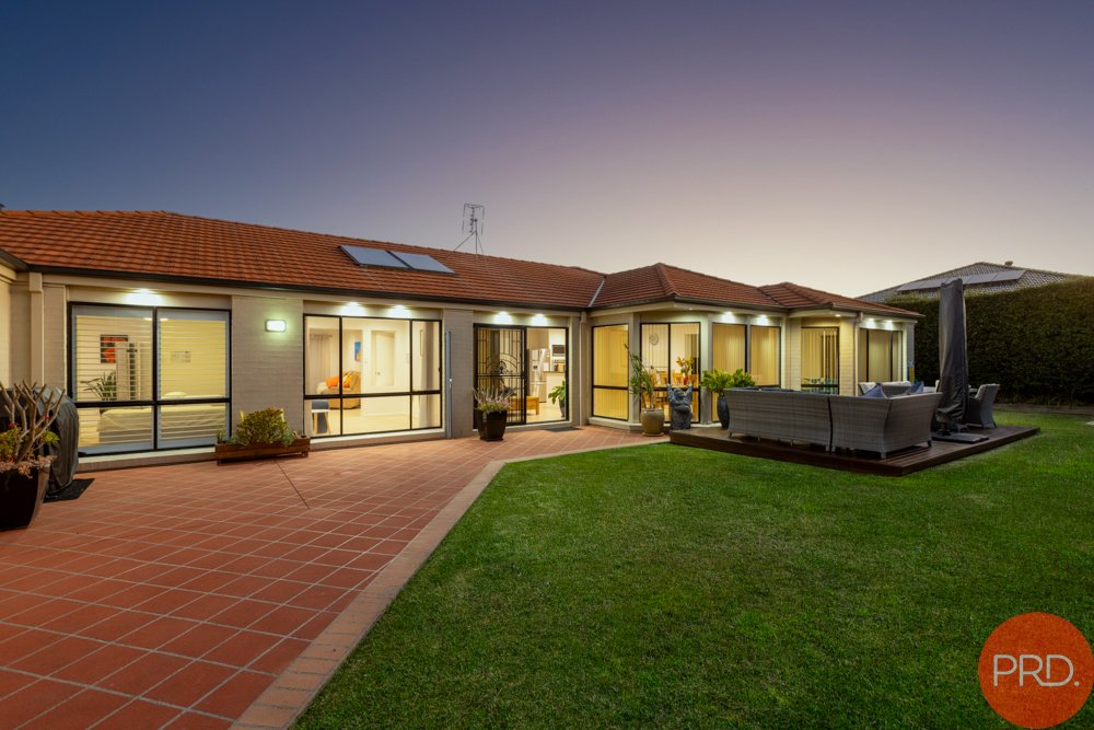 7 Hilltop Crescent BOLWARRA HEIGHTS 1