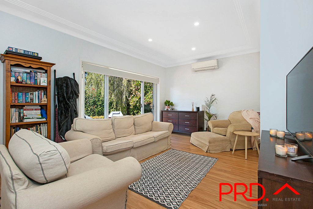 7 Holt Road SYLVANIA 2