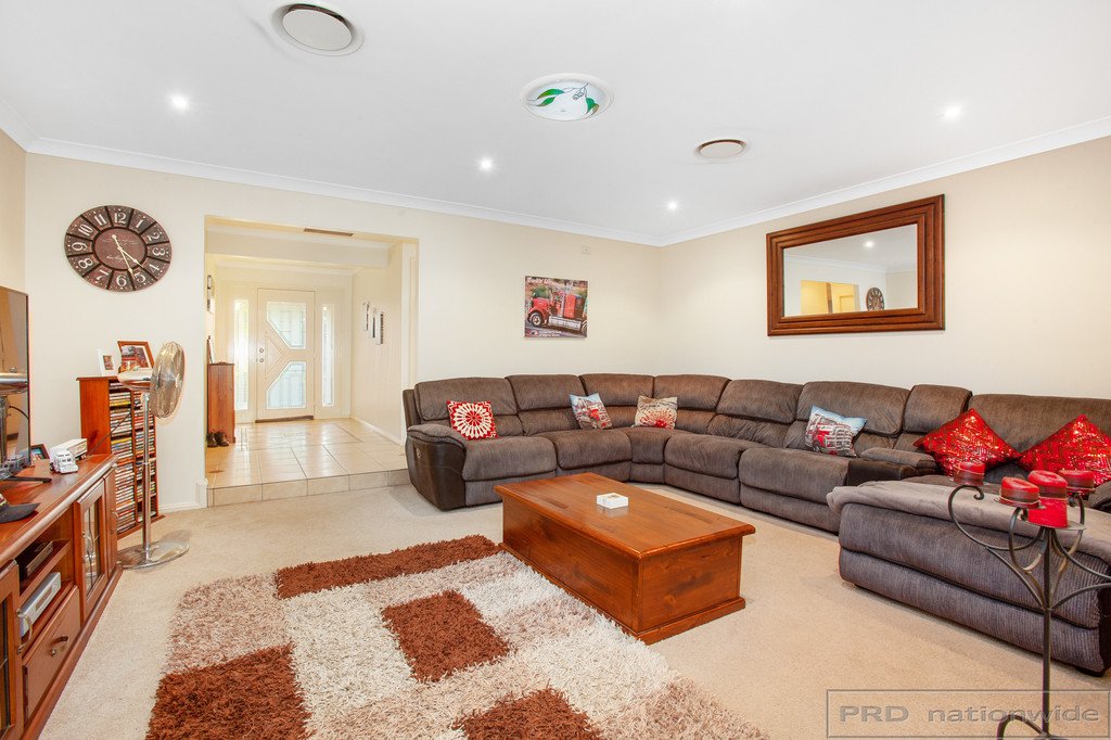 7 Honeyoak Drive ABERGLASSLYN 4