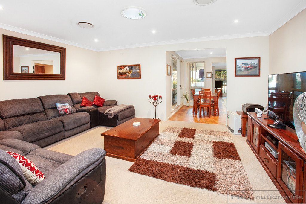 7 Honeyoak Drive ABERGLASSLYN 5