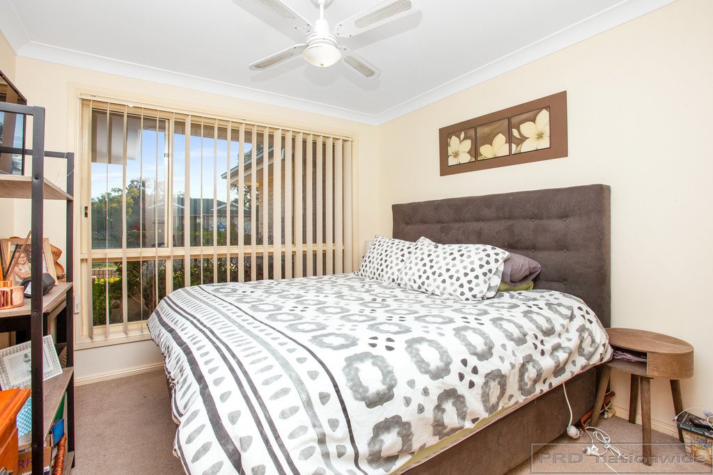7 Honeyoak Drive ABERGLASSLYN 13