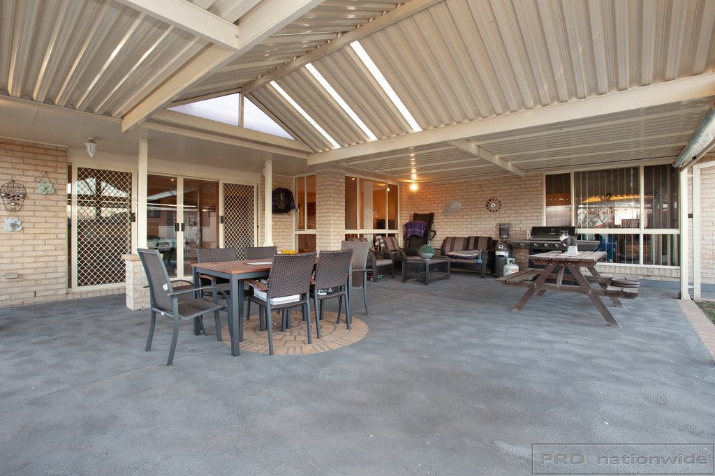 7 Honeyoak Drive ABERGLASSLYN 16