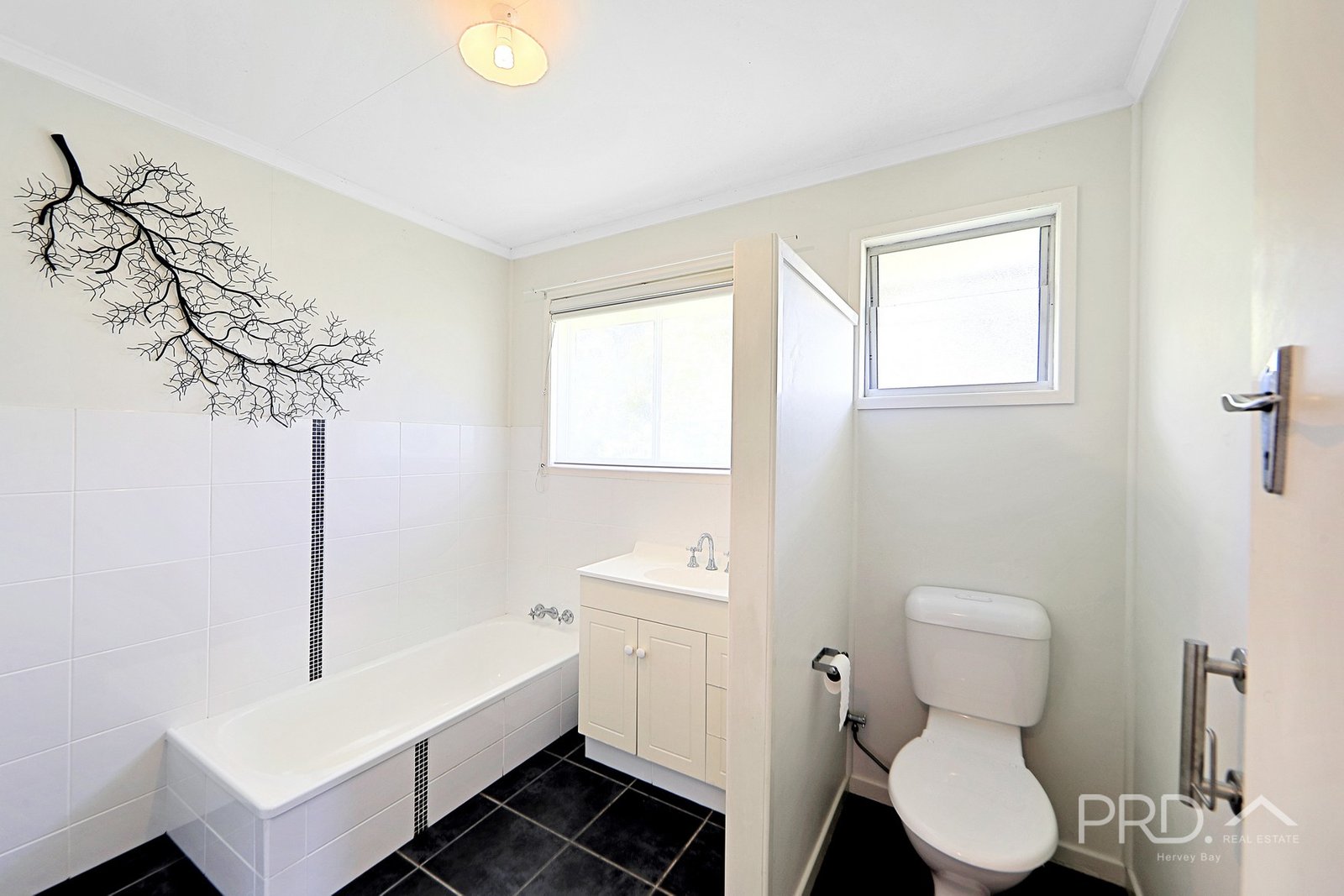 7 Honiton Street TORQUAY 18