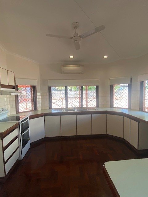 7 Howe Drive CABLE BEACH 3