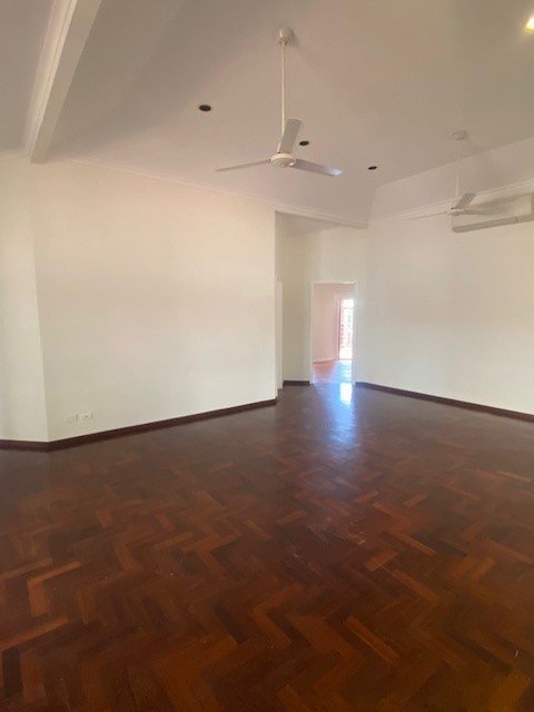 7 Howe Drive CABLE BEACH 4