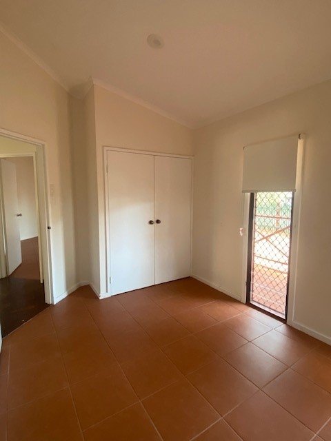 7 Howe Drive CABLE BEACH 6