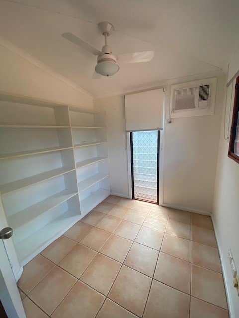 7 Howe Drive CABLE BEACH 11