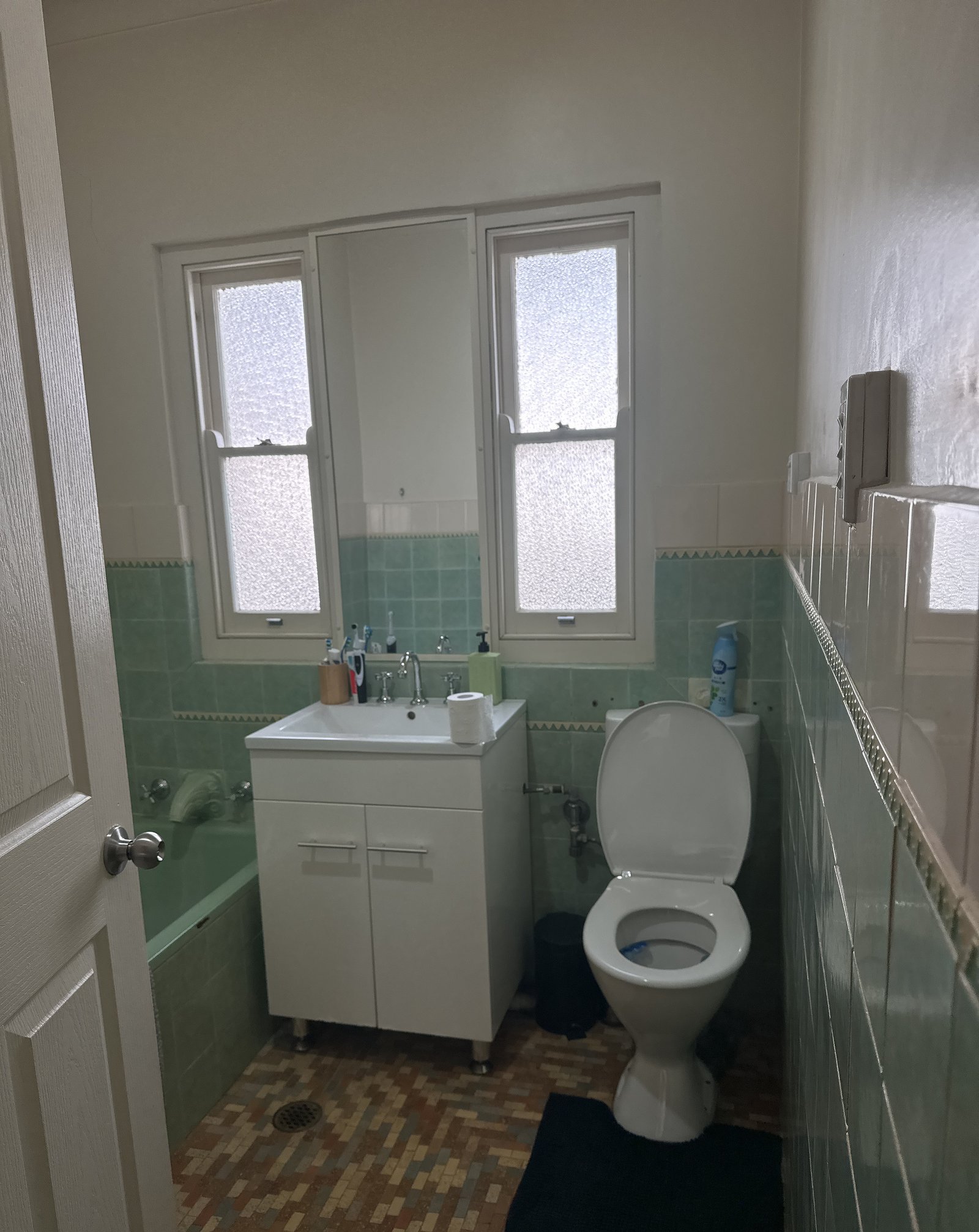 7 Howick Street TUMUT 6