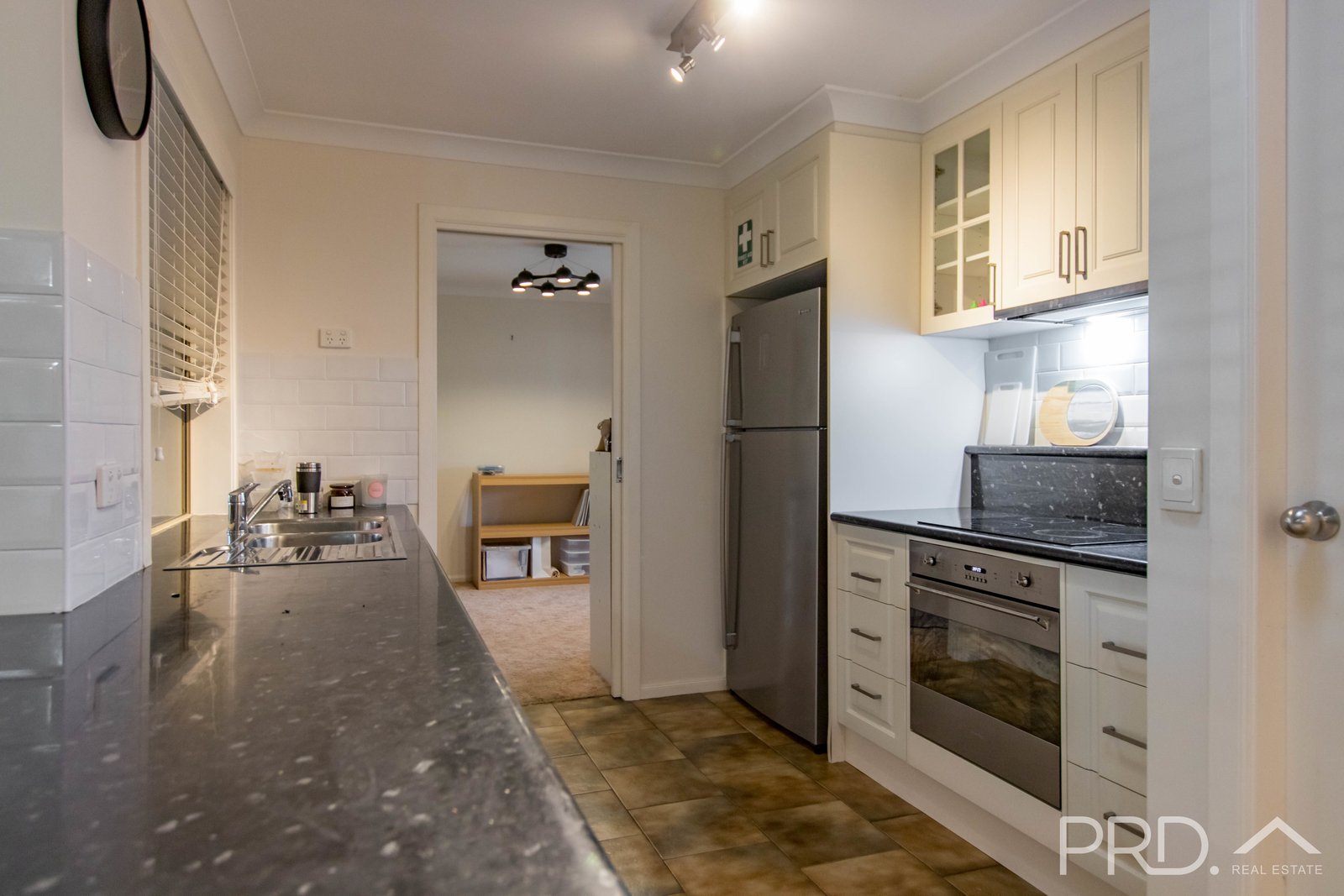 7 Hume Place TUMUT 6