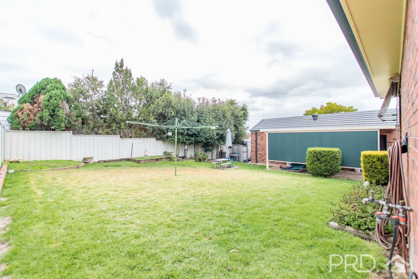 7 Hume Place TUMUT 15