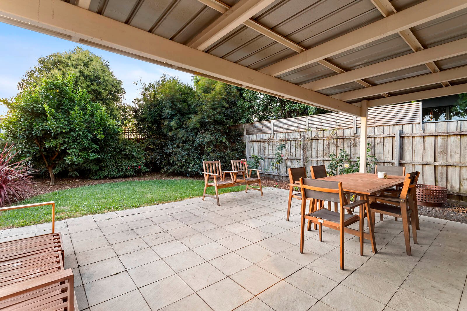 Real Estate and Property in 7 Huntingdale Road, Chadstone, VIC