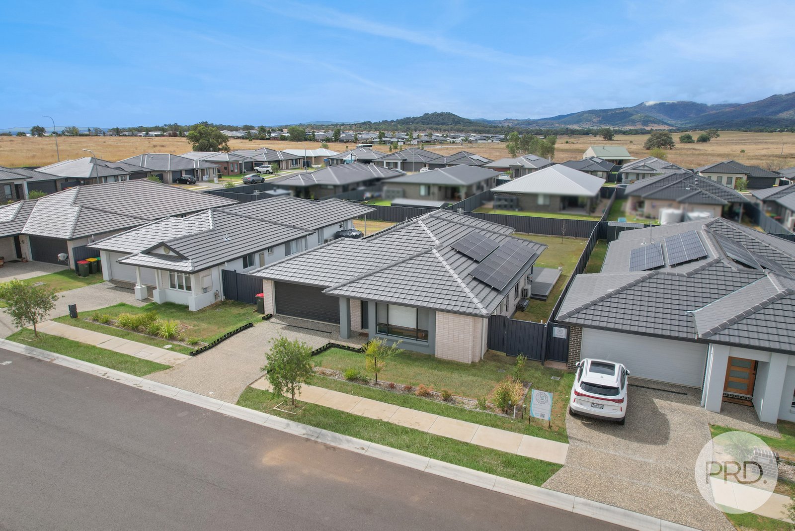 7 Idyllic Street TAMWORTH 2