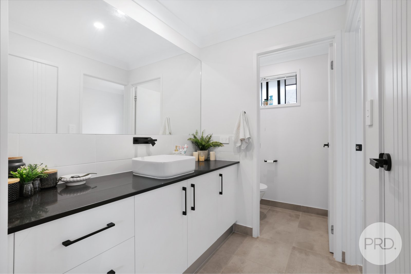 7 Idyllic Street TAMWORTH 16