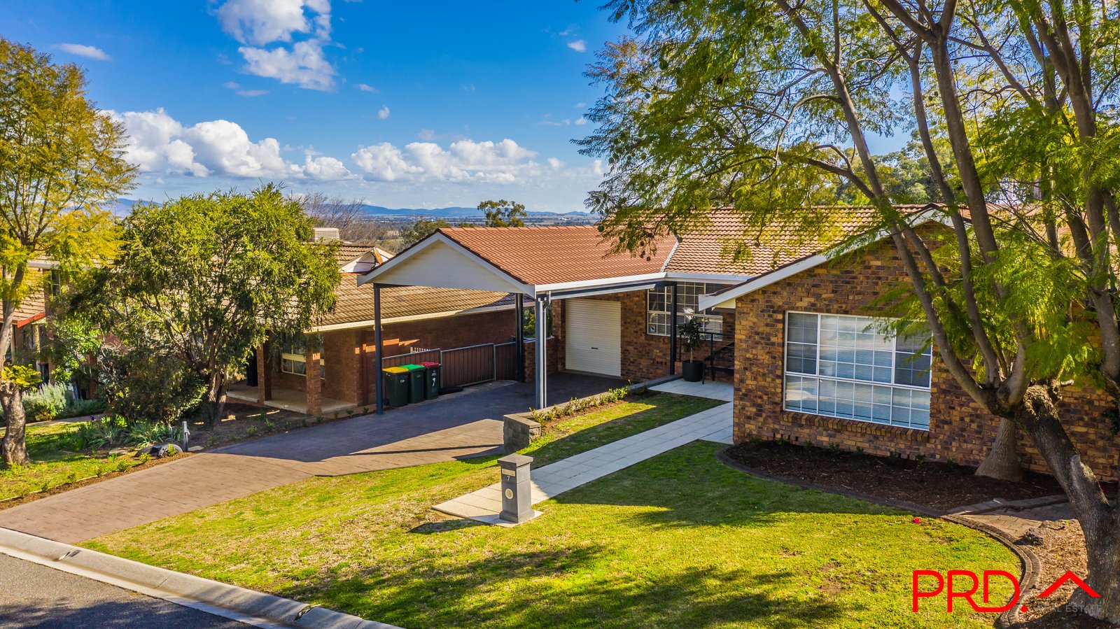 7 Jacaranda Place TAMWORTH 1