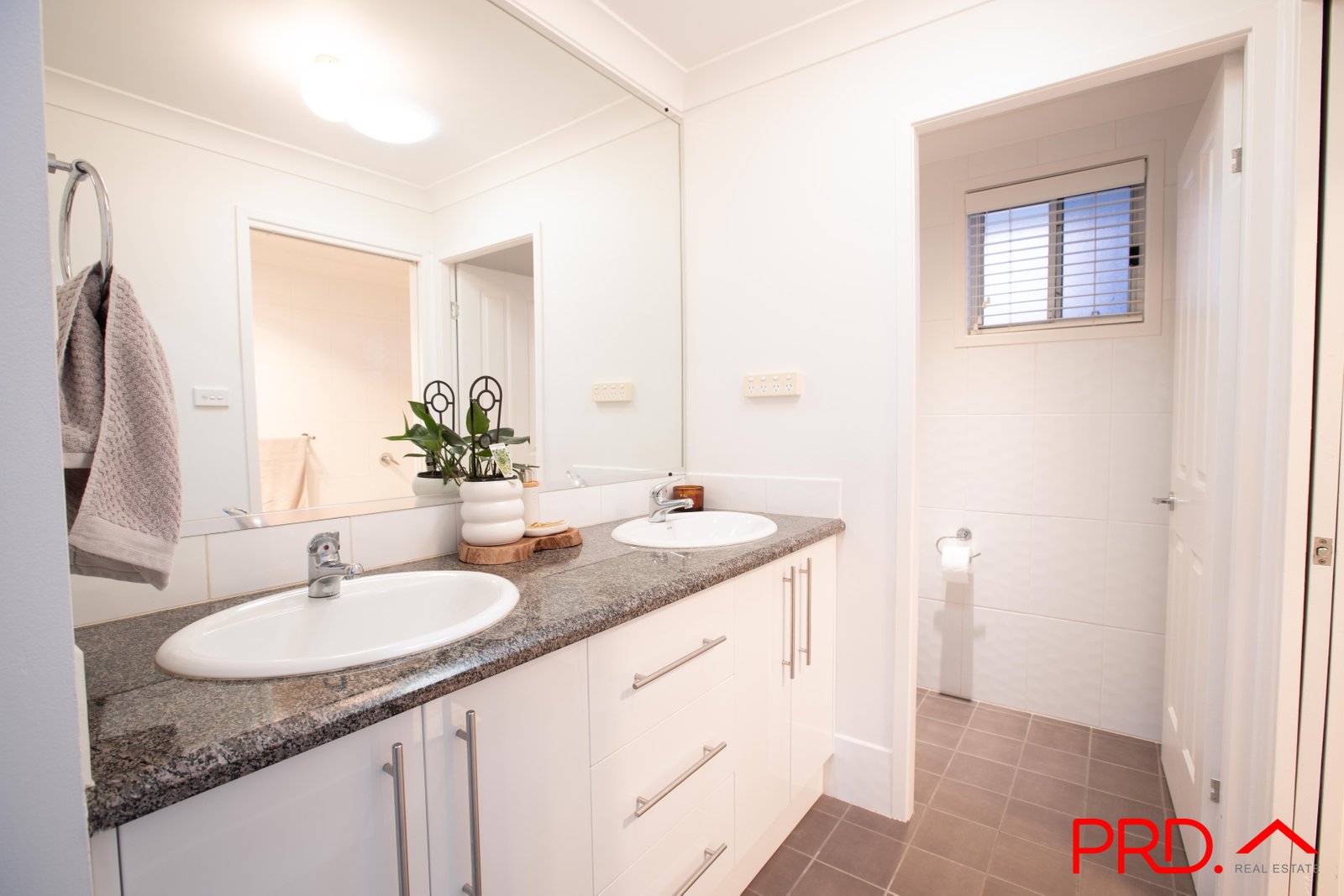 7 Jacaranda Place TAMWORTH 10