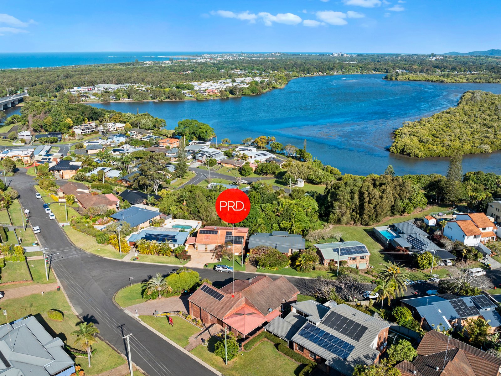 7 James Cook Drive BANORA POINT 1