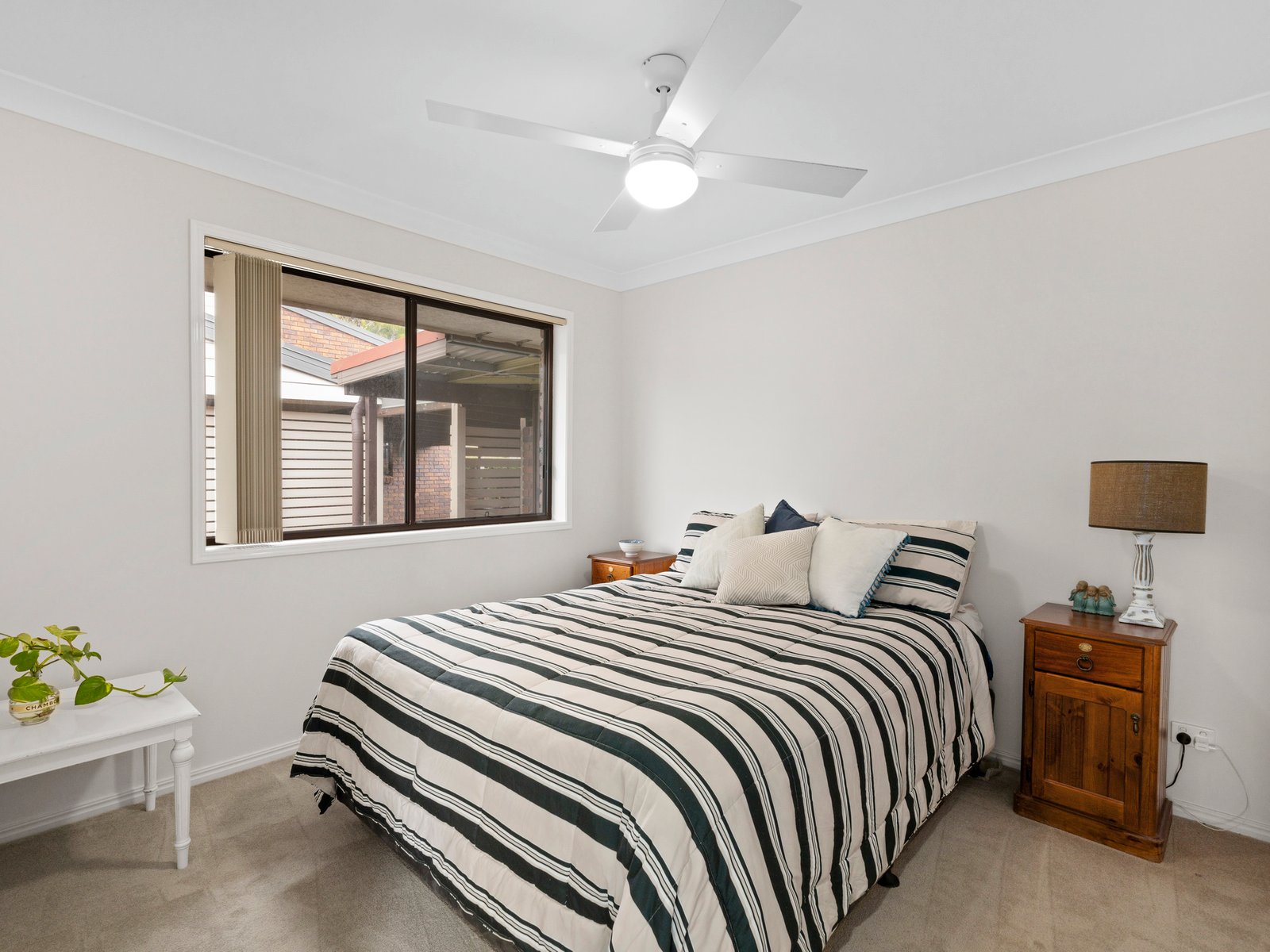 7 James Cook Drive BANORA POINT 14