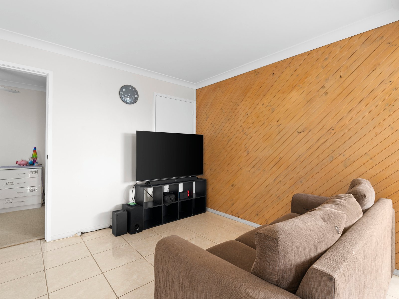 7 James Cook Drive BANORA POINT 23