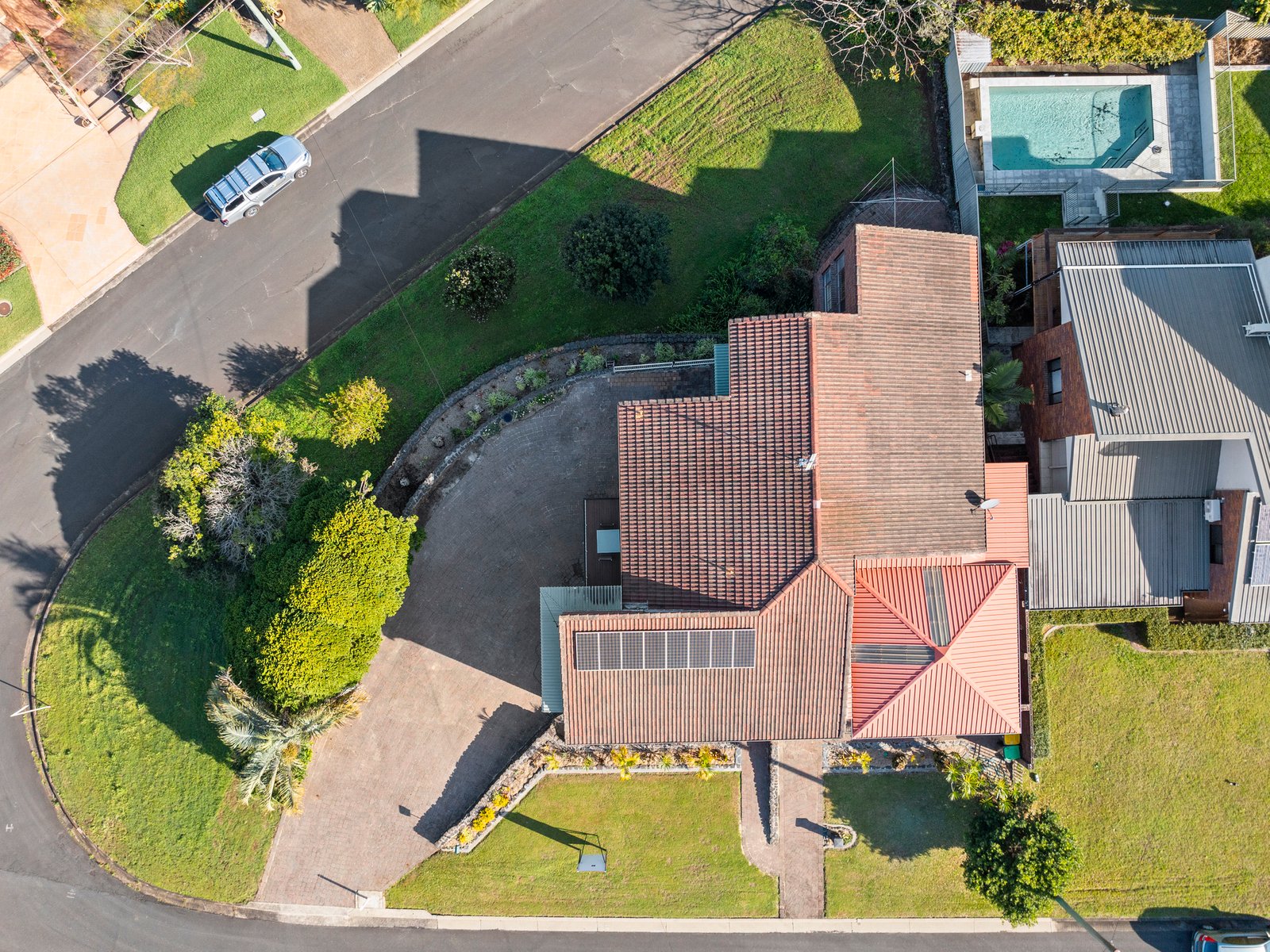 7 James Cook Drive BANORA POINT 33
