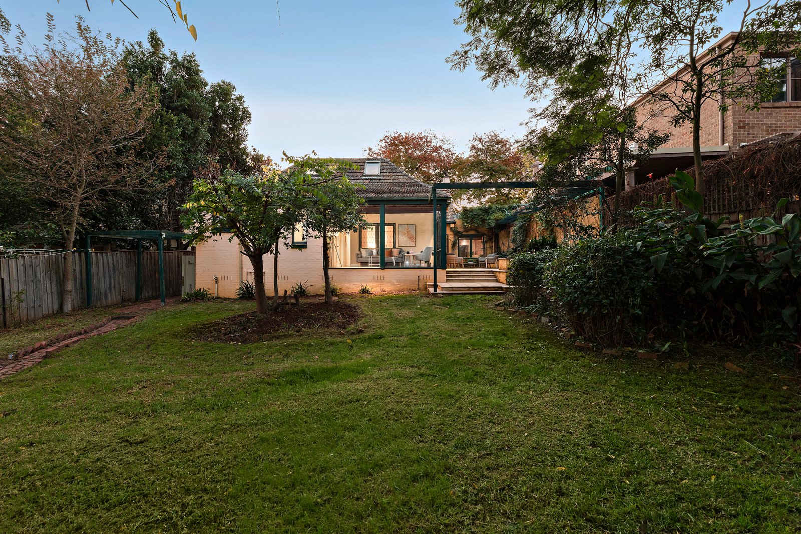 Real Estate and Property in 7 Jaques Street, Hawthorn East, VIC