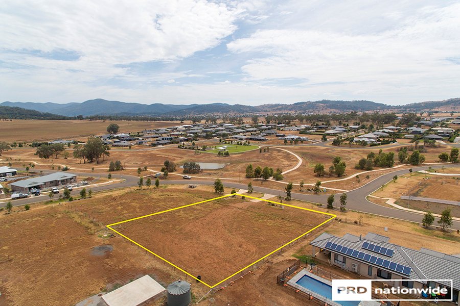 7 Jarman Road TAMWORTH 2