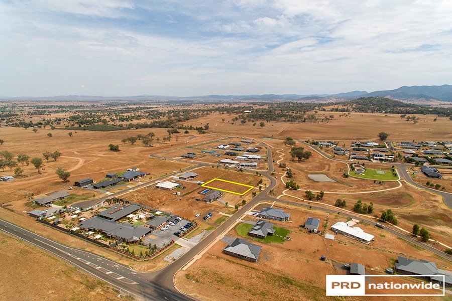 7 Jarman Road TAMWORTH 11