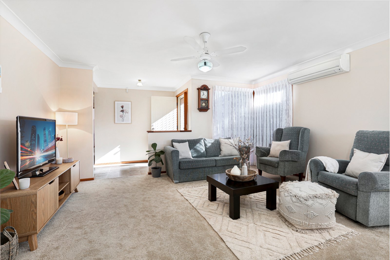 7 Jenail Place HORSLEY 2