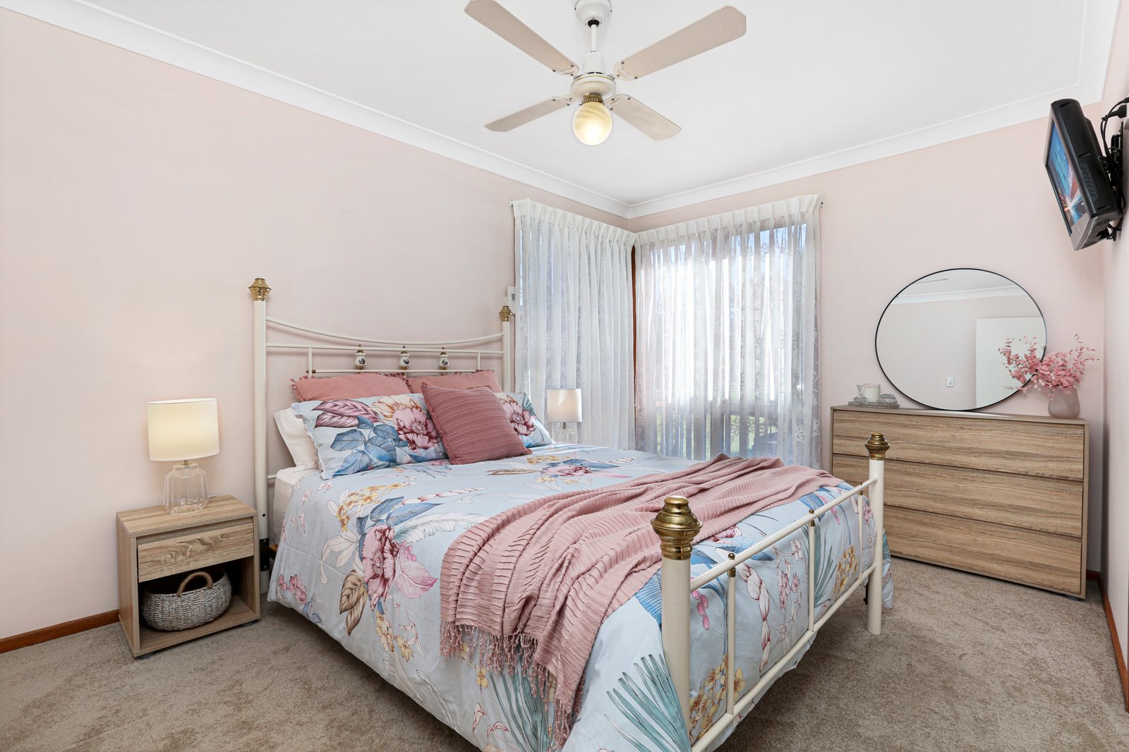 7 Jenail Place HORSLEY 5