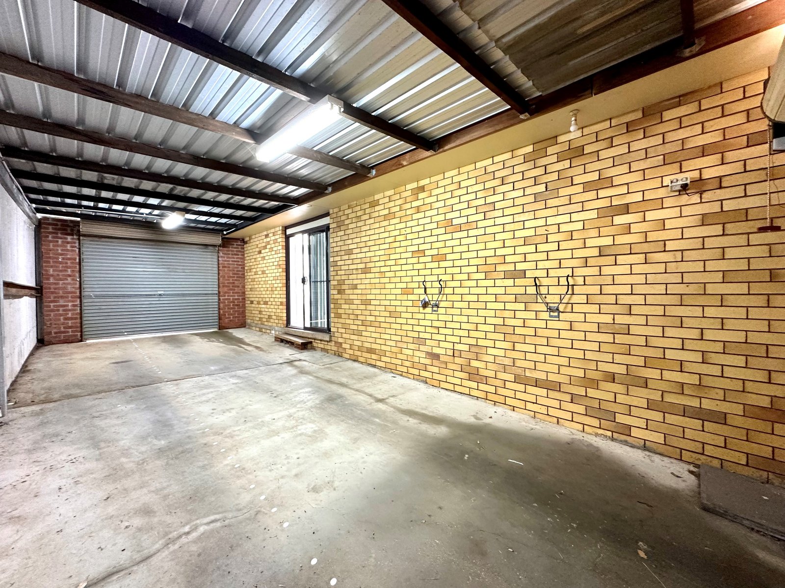 7 John Street TAMWORTH 12
