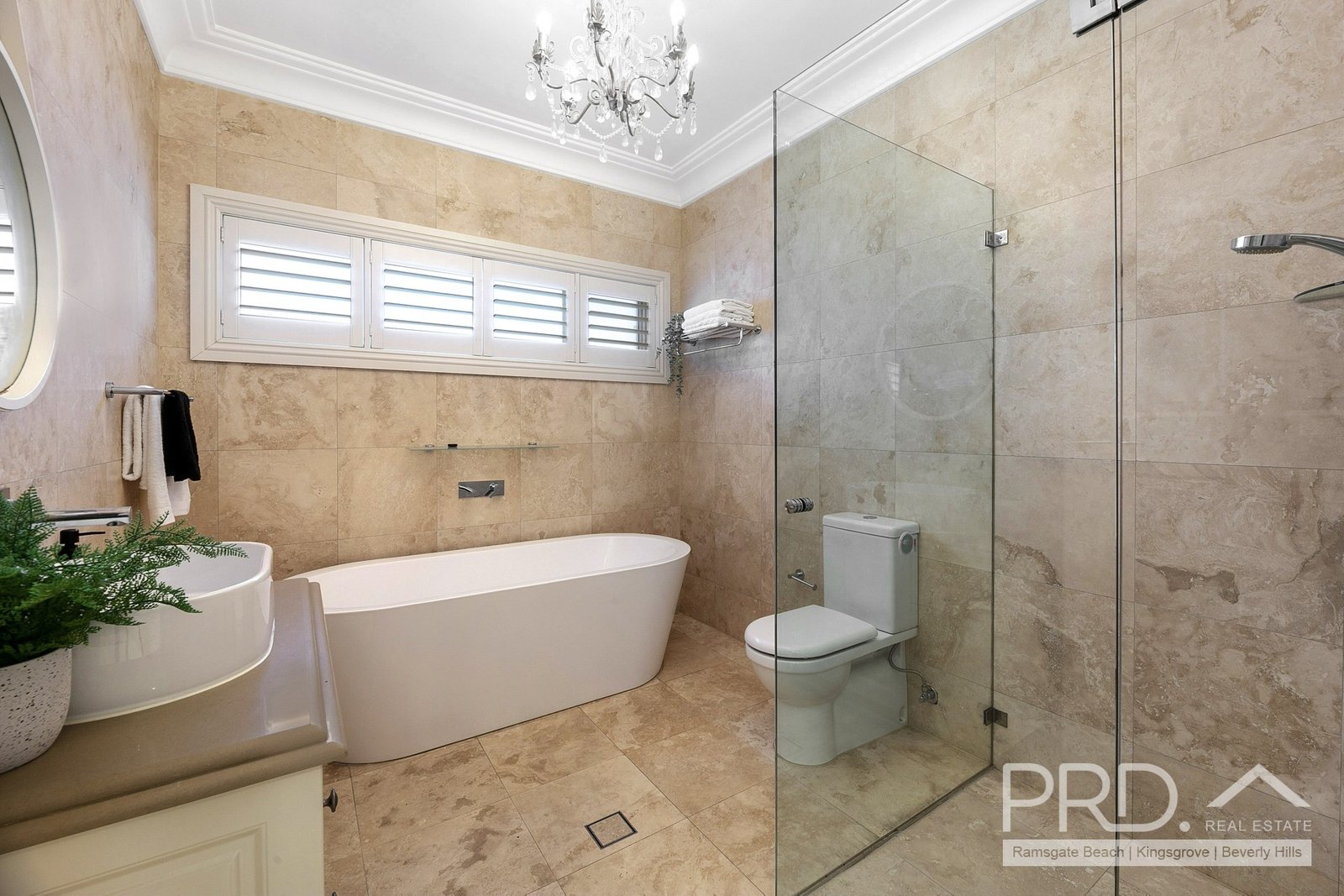 7 Jones Avenue KINGSGROVE 4