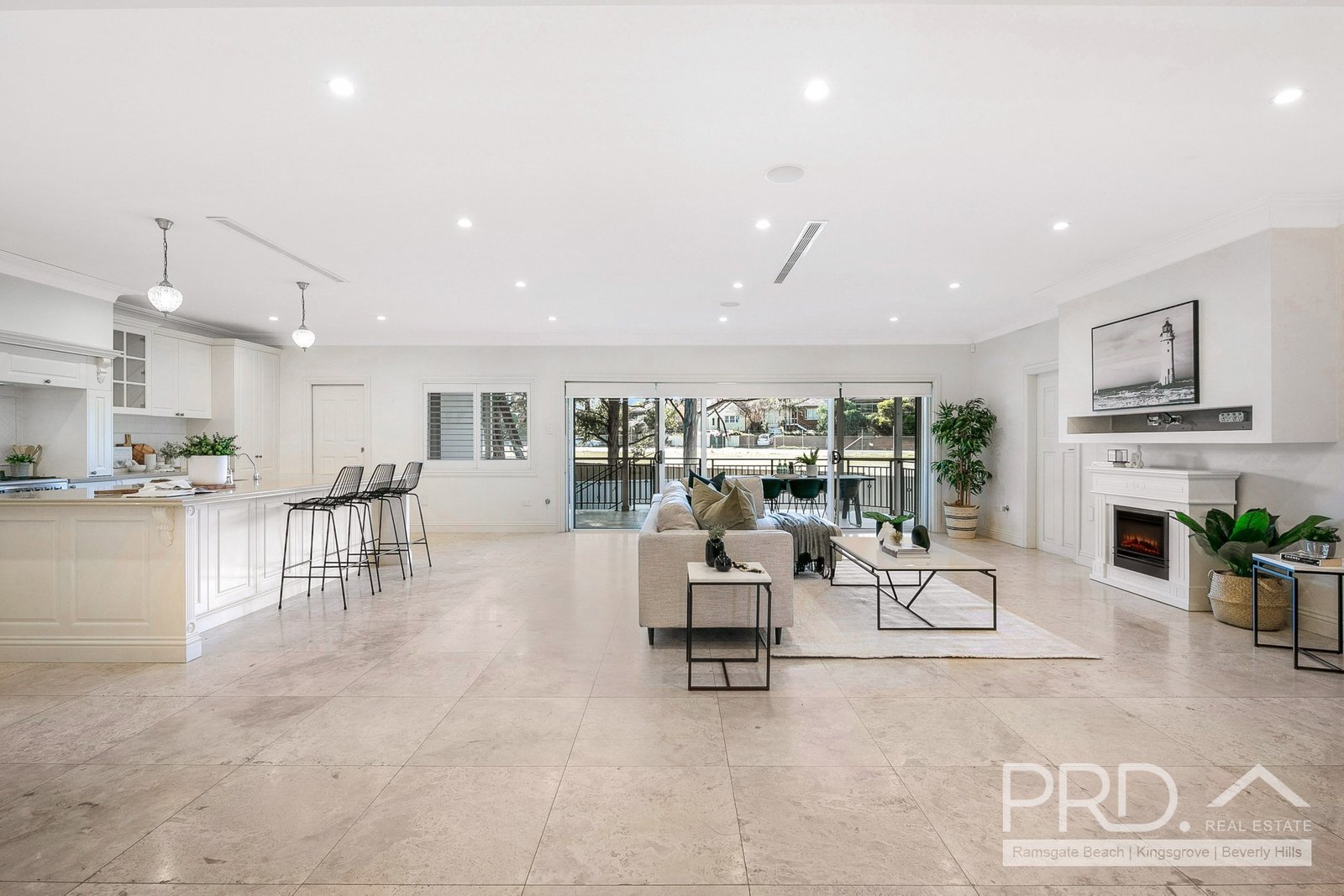 7 Jones Avenue KINGSGROVE 8