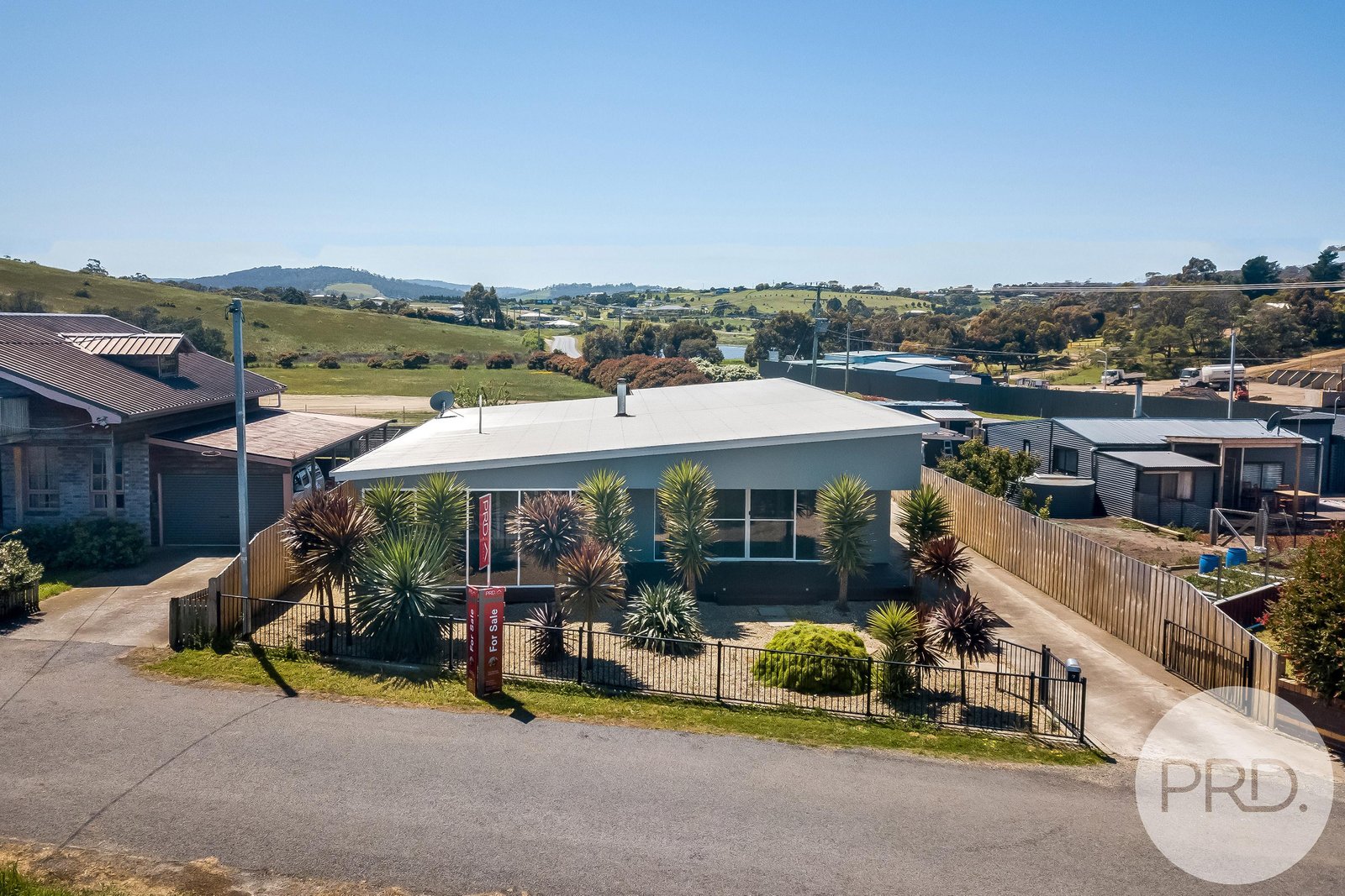 7 Jones Parade LEWISHAM 2