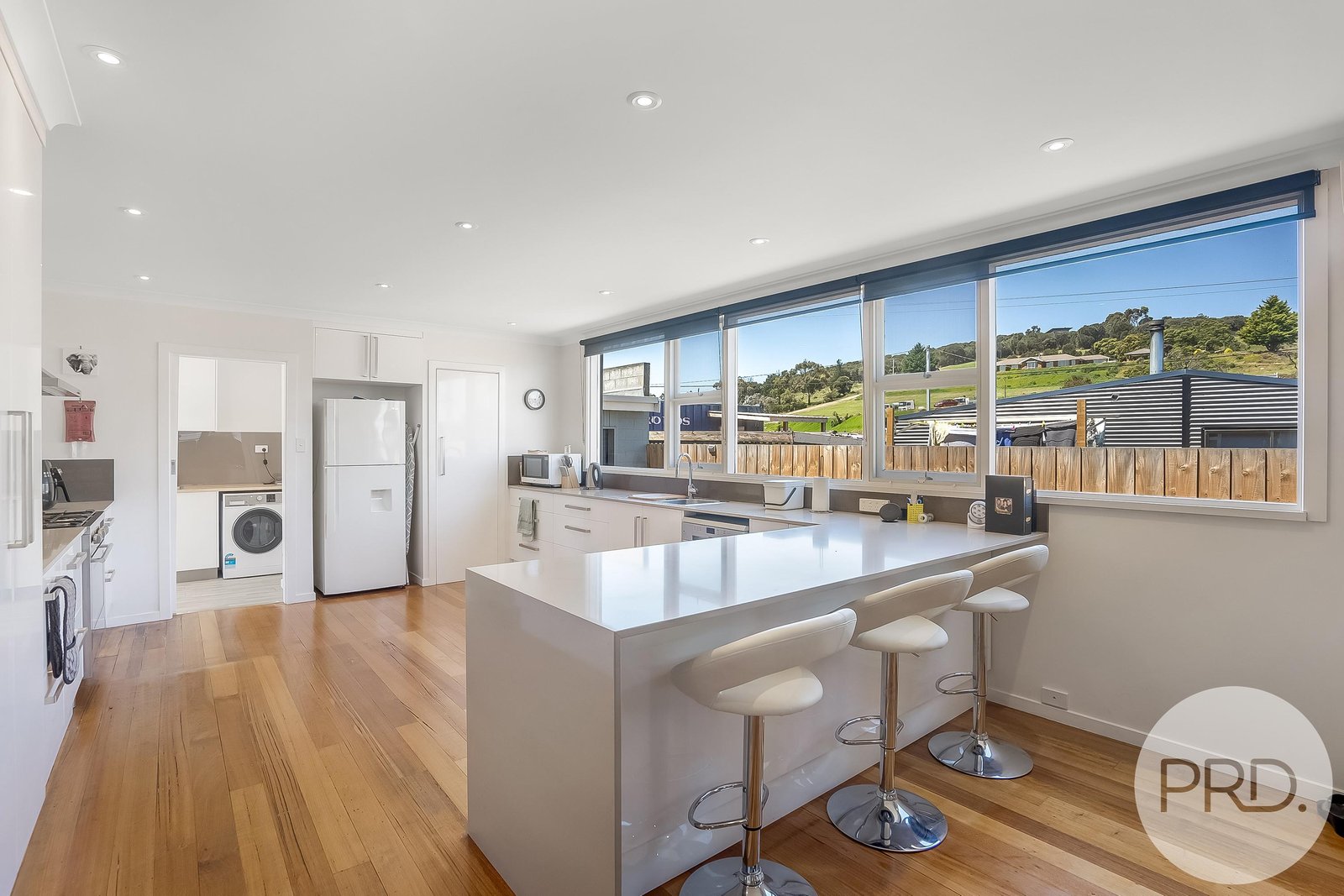 7 Jones Parade LEWISHAM 11