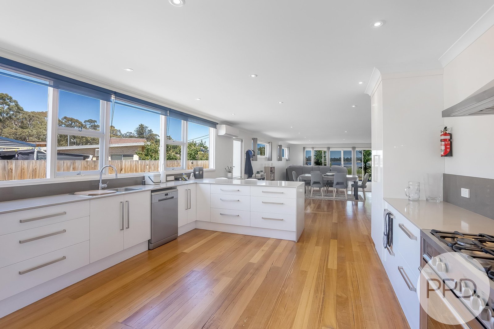 7 Jones Parade LEWISHAM 12