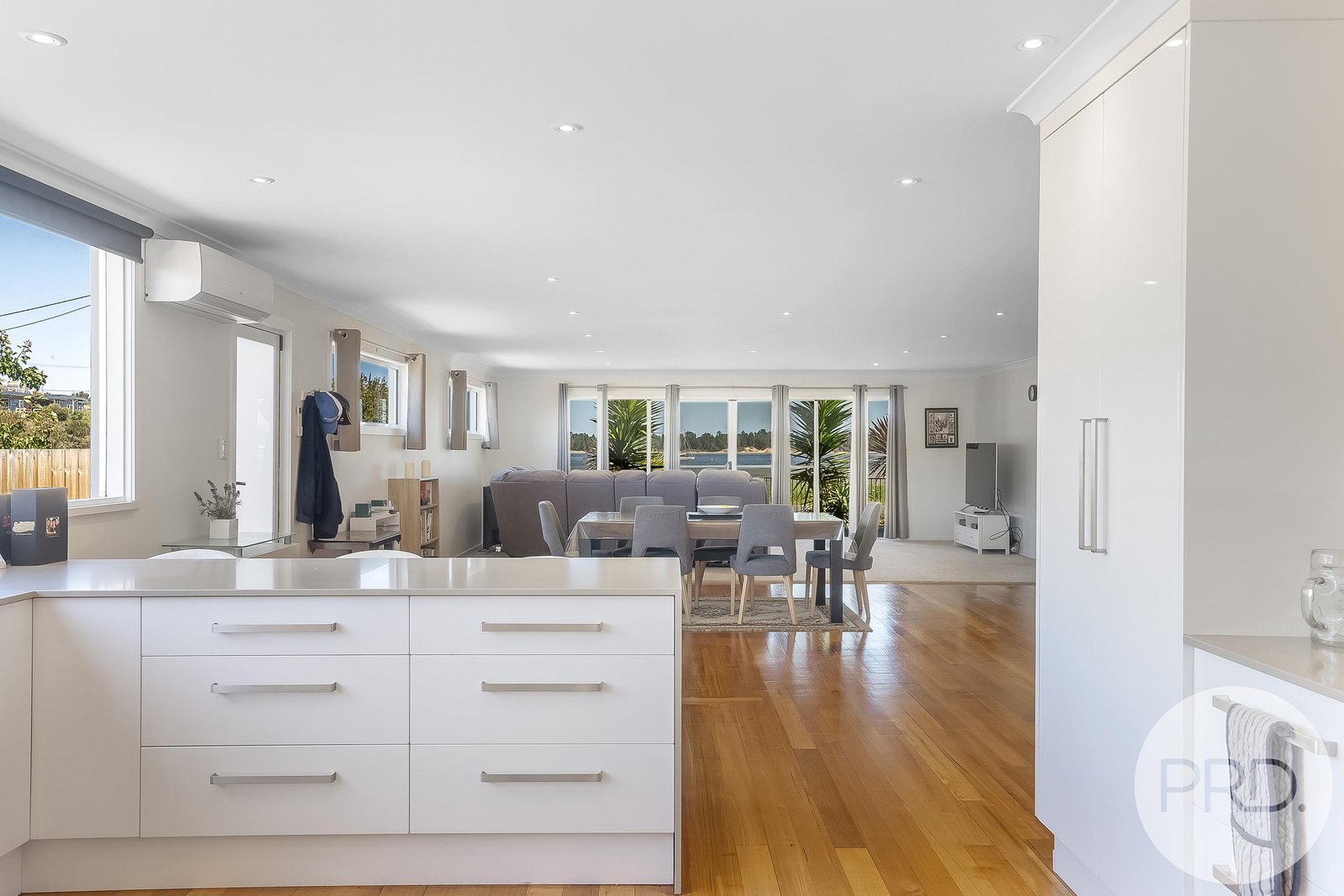 7 Jones Parade LEWISHAM 13