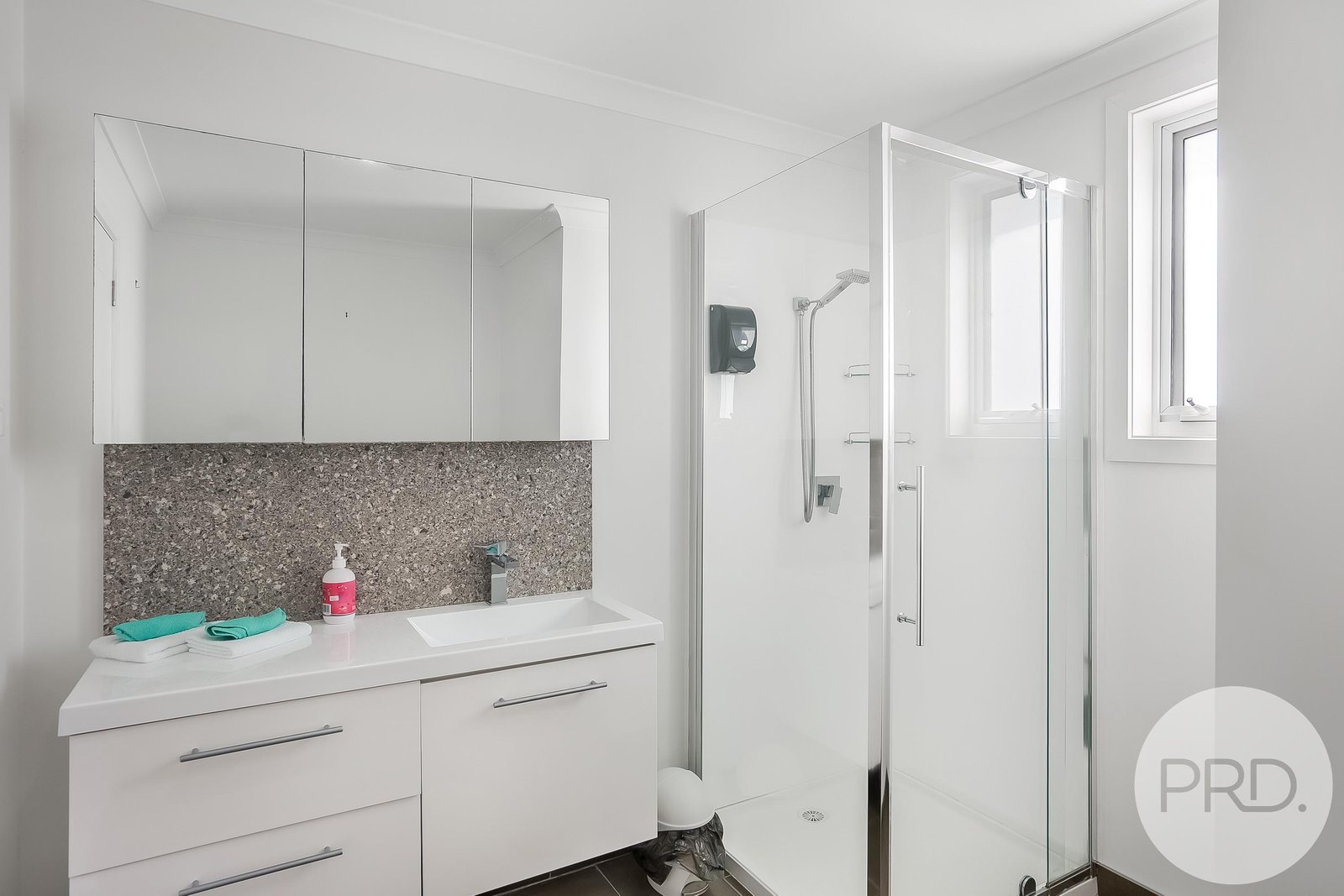 7 Jones Parade LEWISHAM 14