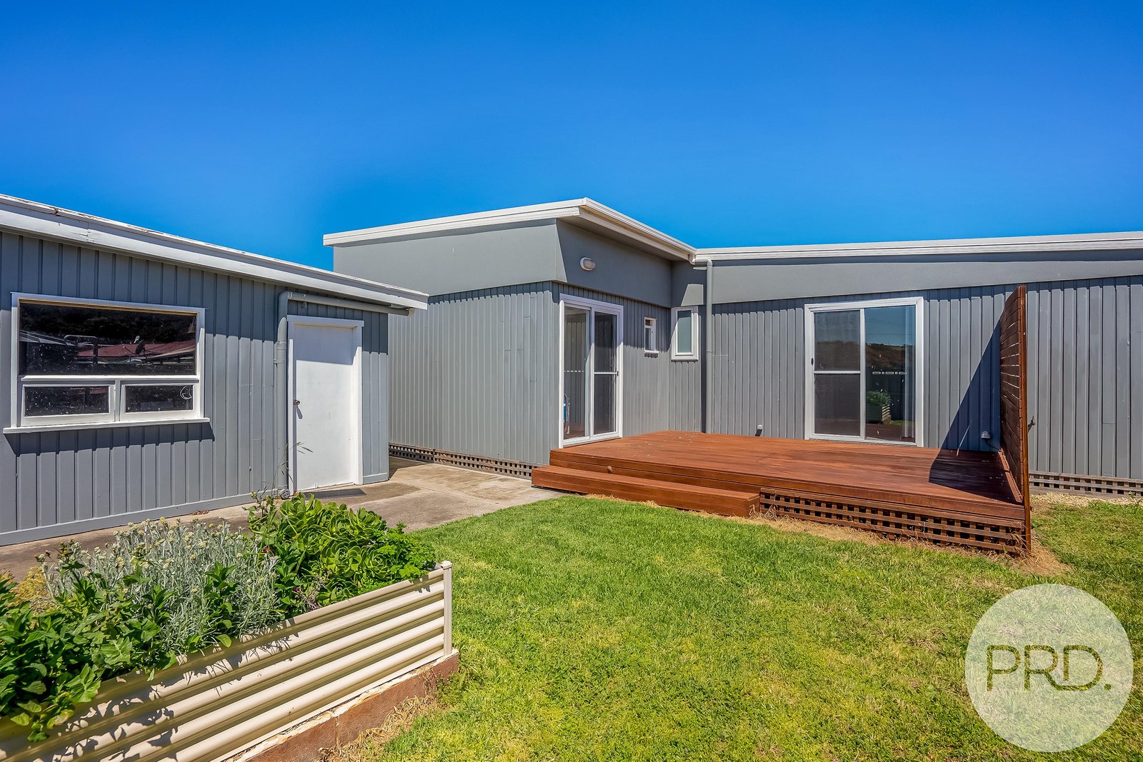 7 Jones Parade LEWISHAM 21