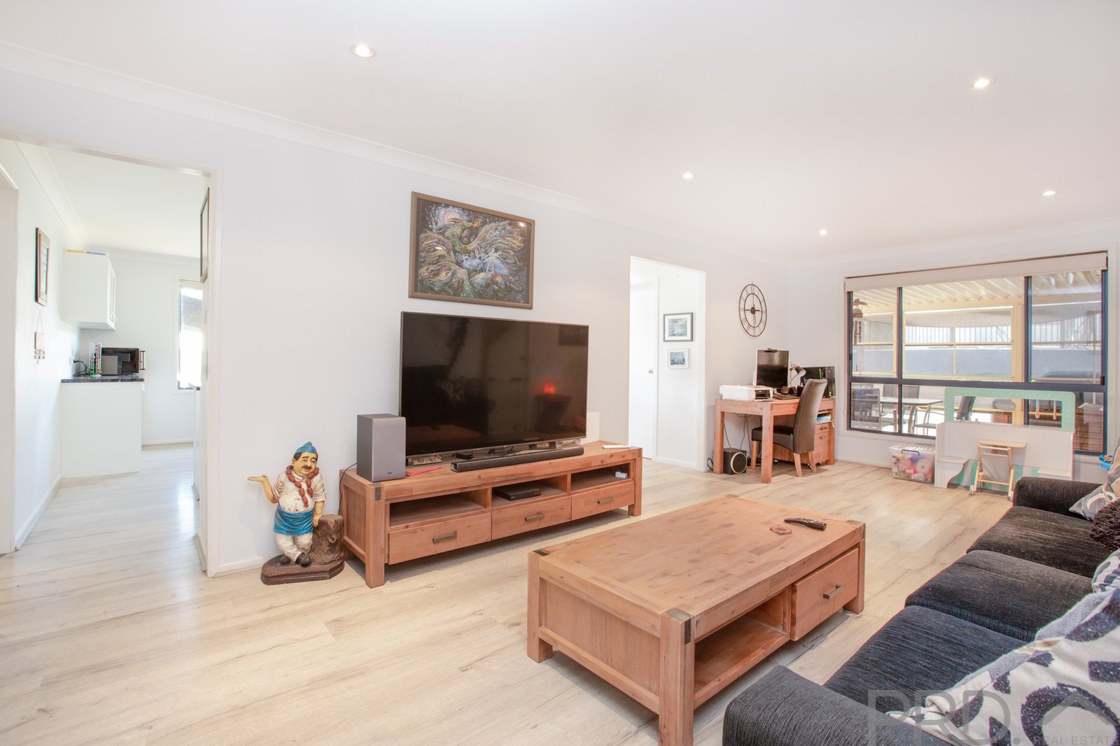 7 Joseph Close RUTHERFORD 4