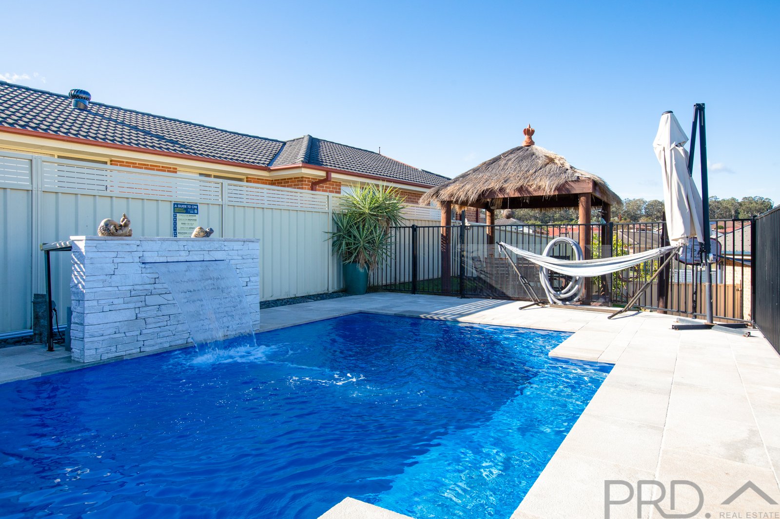 7 Joseph Close RUTHERFORD 19