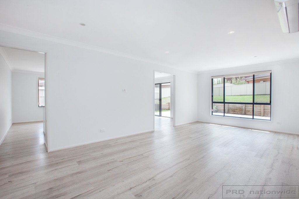 7 Joseph Close RUTHERFORD 3