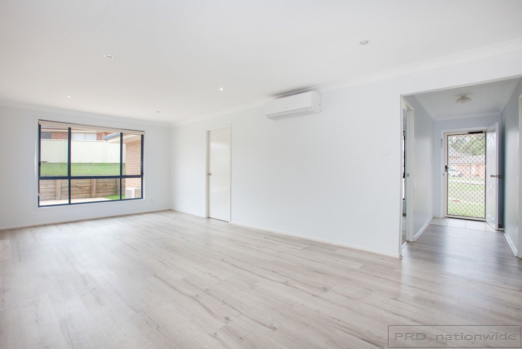 7 Joseph Close RUTHERFORD 4