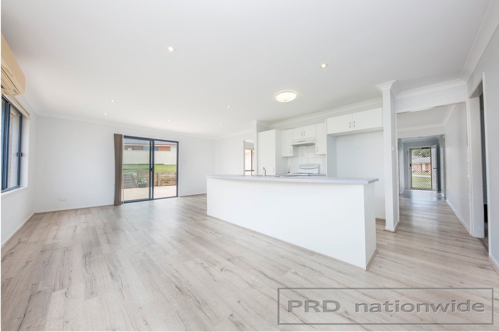 7 Joseph Close RUTHERFORD 6