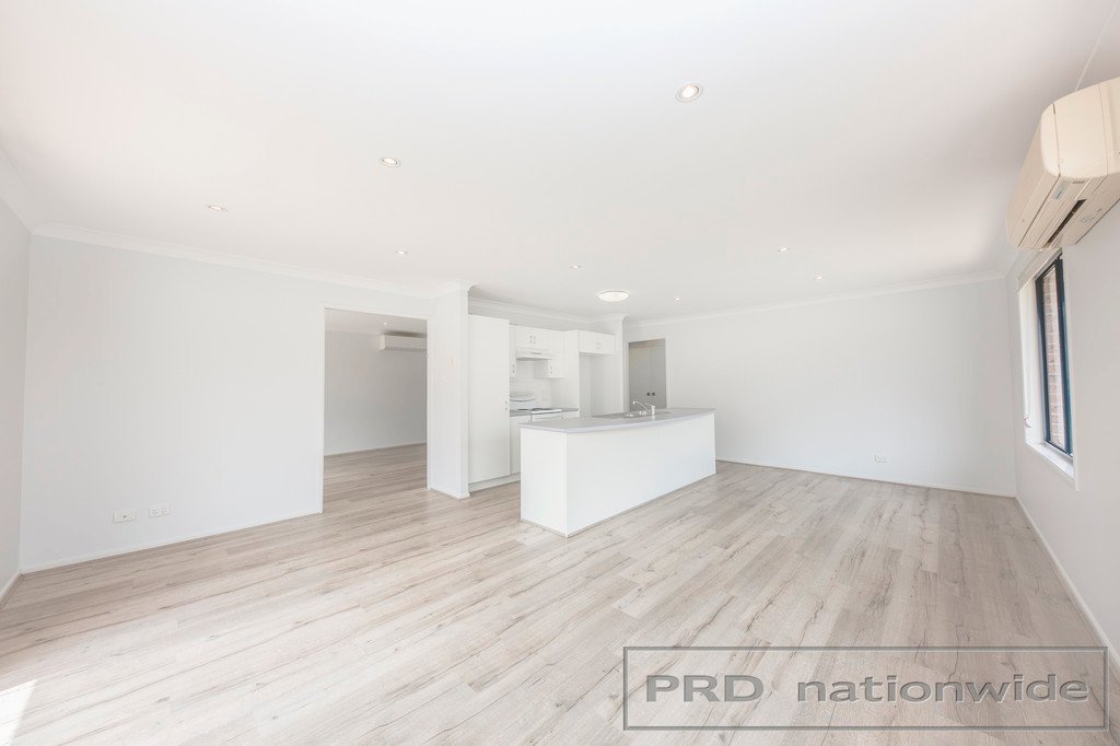 7 Joseph Close RUTHERFORD 8