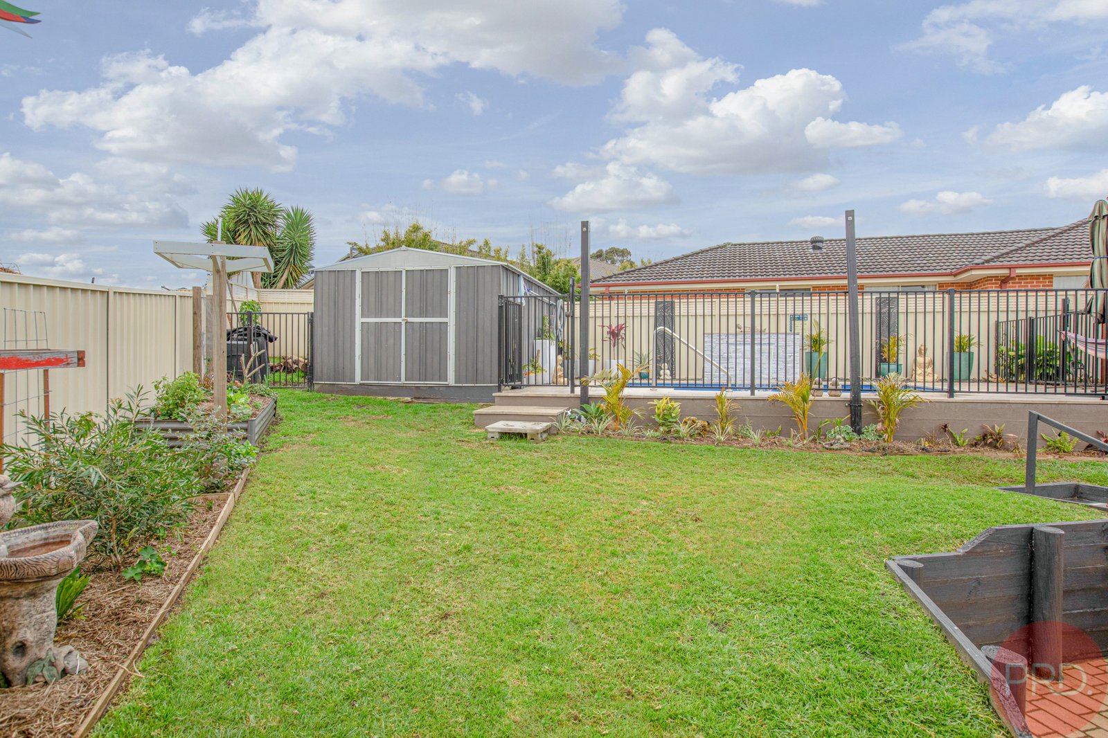 7 Joseph Close RUTHERFORD 24